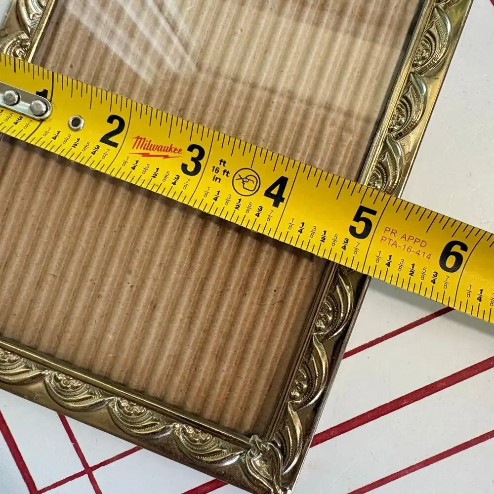 Vintage Gold Tone 5x7 Picture Frame Ornate Floral Tabletop Photo Frame.